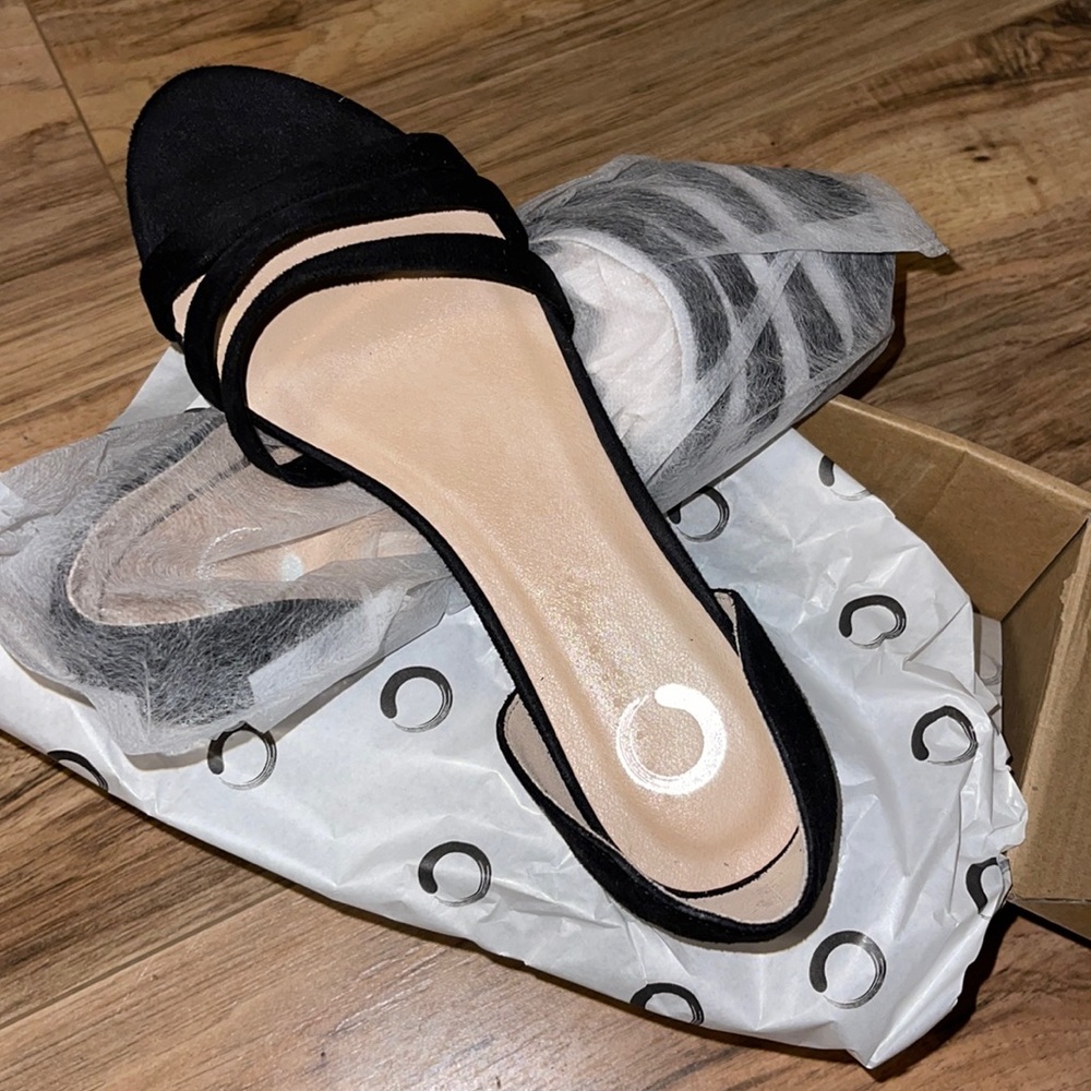 Women’s Flats
